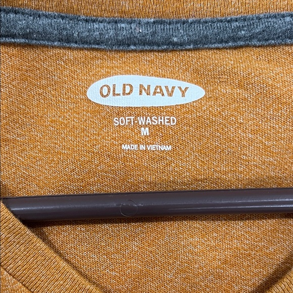 Old Navy Men's Orange V-Neck Tee - Picture 2 of 2